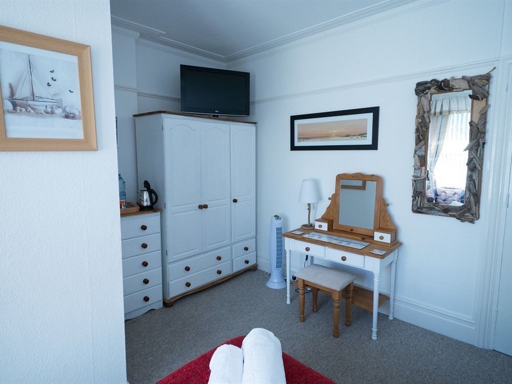 Southern Breeze Lodge - Adults Only Bournemouth Buitenkant foto