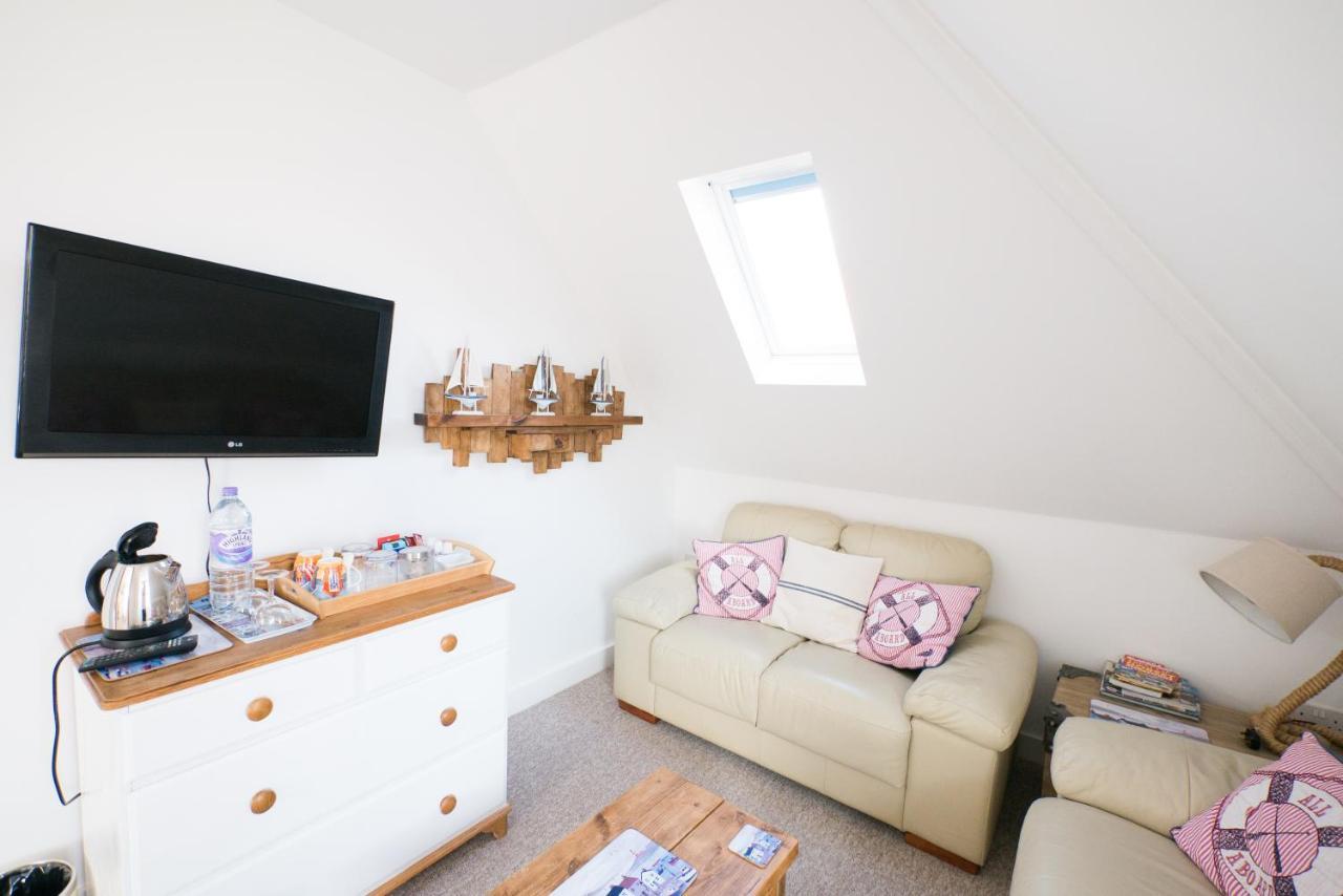 Southern Breeze Lodge - Adults Only Bournemouth Buitenkant foto