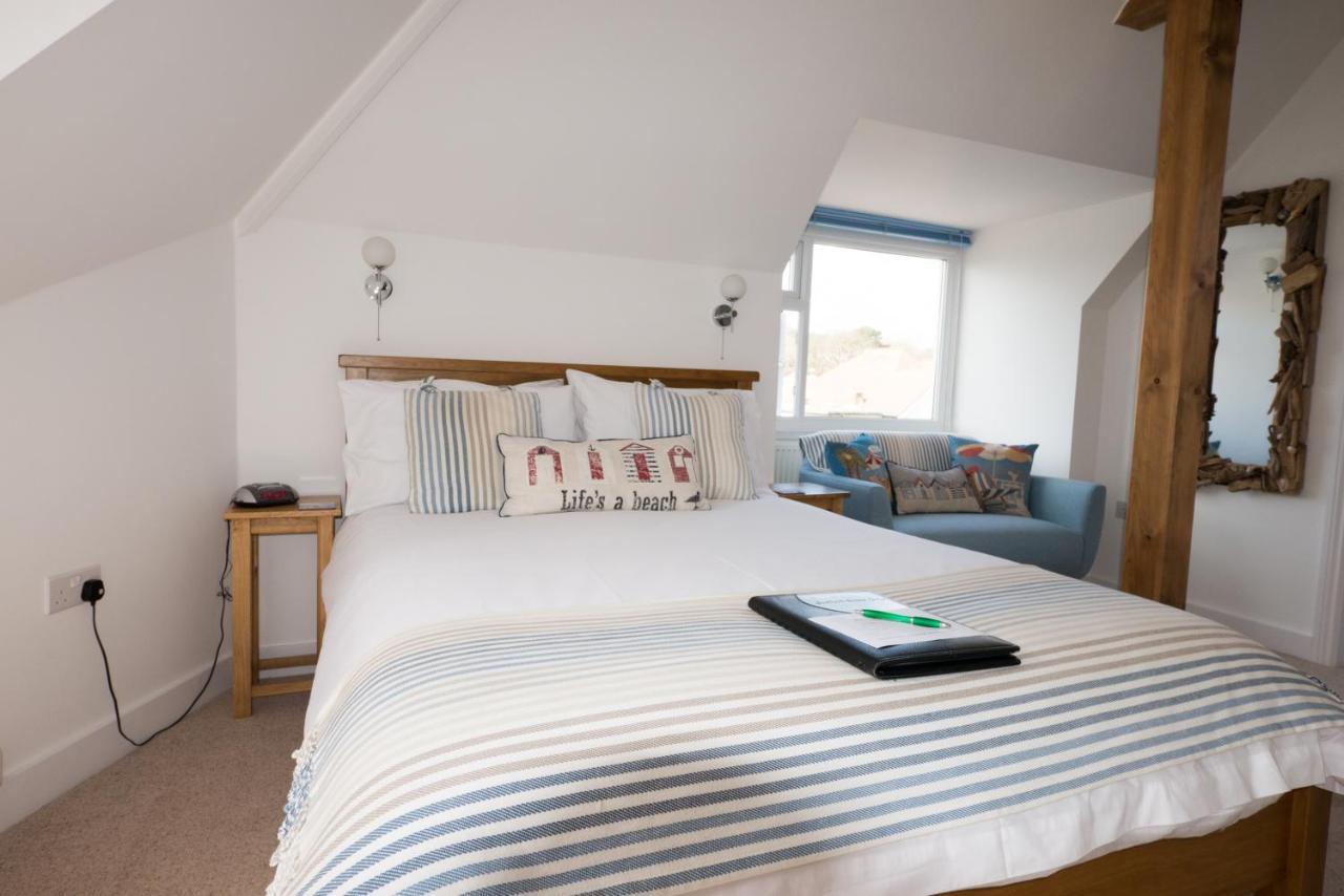 Southern Breeze Lodge - Adults Only Bournemouth Buitenkant foto